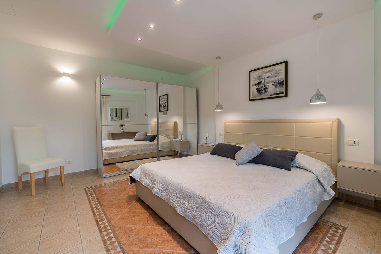 Apartments Villa Tre Marie Rovinj Exteriör bild
