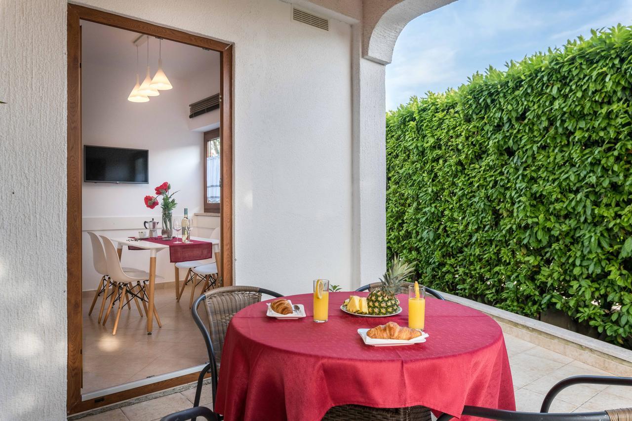 Apartments Villa Tre Marie Rovinj Exteriör bild